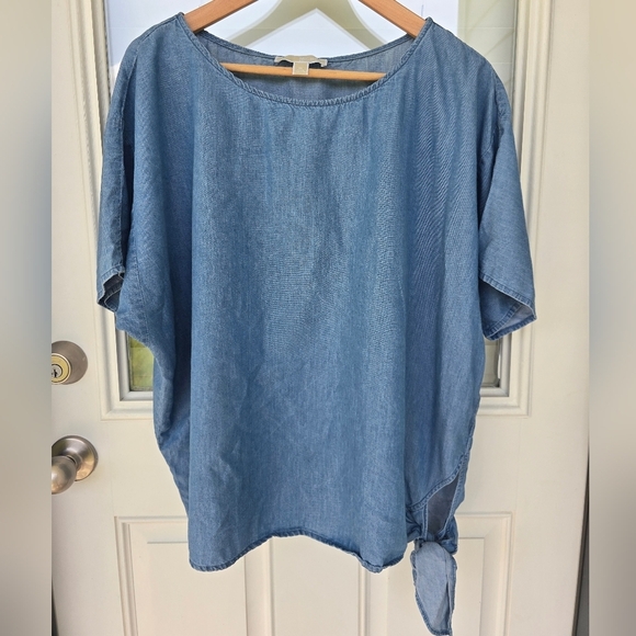 Michael Kors Chambray  Side Tie Blouse Sz XL Women Blue Lightweight Classic - Picture 3 of 11